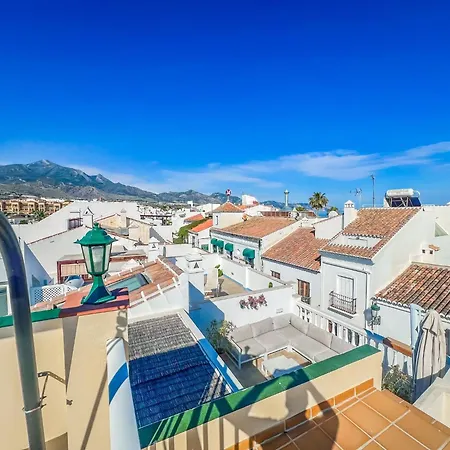 Appartement Discover Beautiful Penthouse Located In The Heart Of Nerja, On The Iconic C Nerja