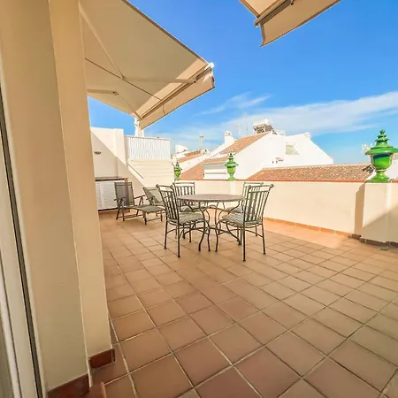 Appartement Discover Beautiful Penthouse Located In The Heart Of Nerja, On The Iconic C Nerja
