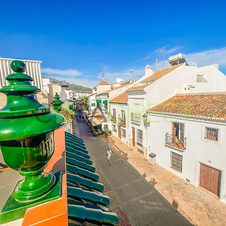 Discover Beautiful Penthouse Located In The Heart Of Nerja, On The Iconic C Apartamento Nerja